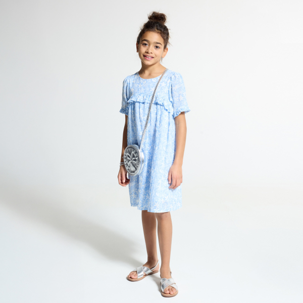 حقيبة على شكل هلال فضية اللون للبنات